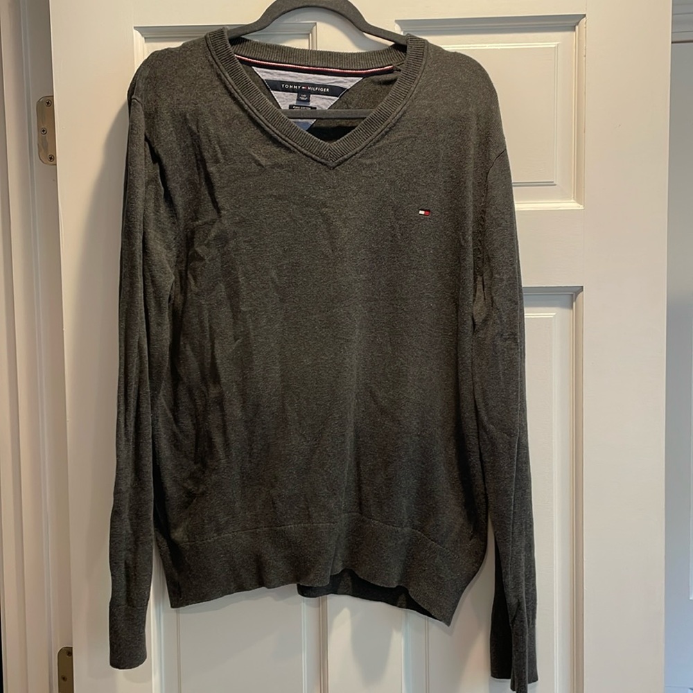 Beautiful condition Mens Grey Tommy Hilfiger V-Neck Sweater
